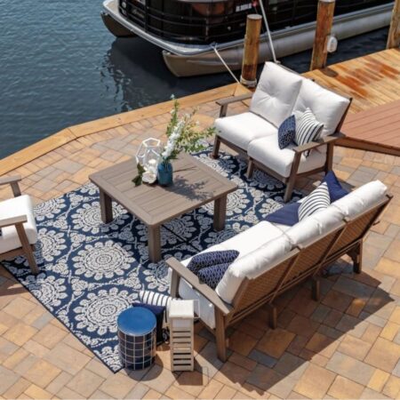 Marina Conversation Table